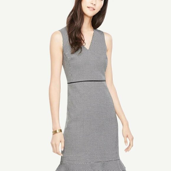 Ann Taylor Dress Petite Hounds Tooth V-Neck Flounce Sheath Knee Length - Picture 1 of 11